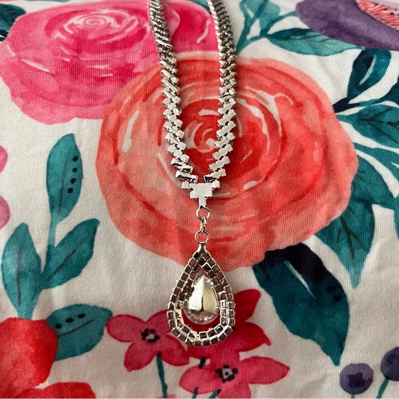 Necklace & Earring Set - Picture 4 of 5